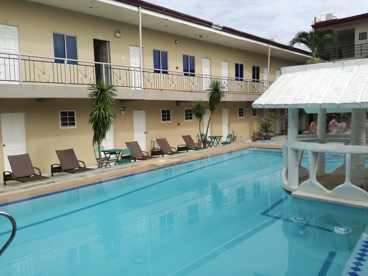 Richdel Hotel Resort Isla de Mactán Exterior foto