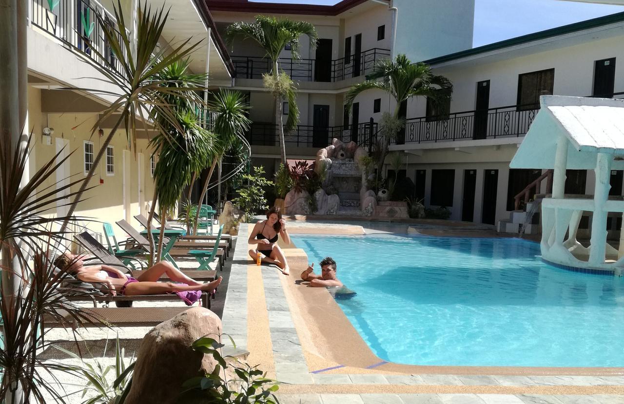 Richdel Hotel Resort Isla de Mactán Exterior foto
