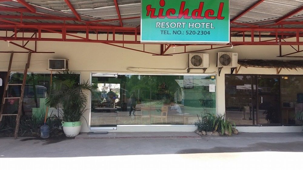 Richdel Hotel Resort Isla de Mactán Exterior foto